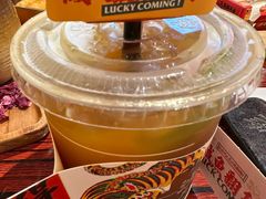 港式暴打柠檬茶-沙胆彪炭炉牛杂煲(上海日月光广场店)