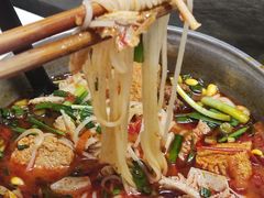 -铁锅哥米线
