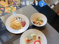 -筠咖啡西餐厅(上海国展宝龙丽筠酒店)