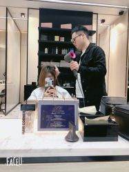 -HAIR CORNER