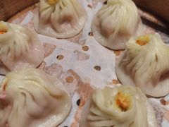 河虾仁蟹粉小笼包-绿波廊(豫园店)