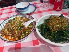 -洪霞餐馆·川菜·鲜货现炒(两江春城店)