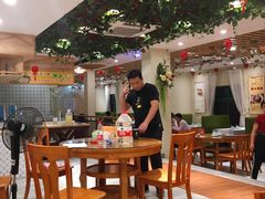 -丹江口渔村·湘味厨房(桃园店)