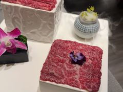 -左庭右院鲜牛肉火锅黑金店(陆家嘴中心店)