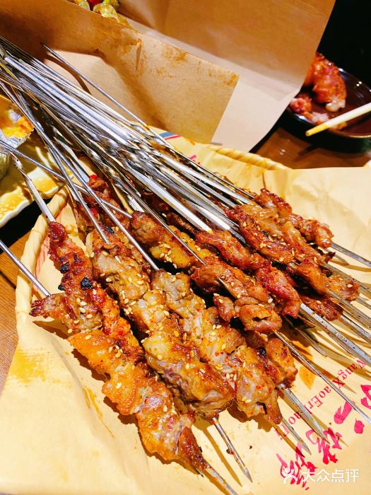 襄平往事串烧羊肉串图片