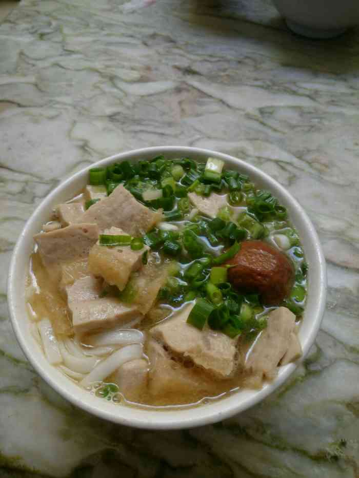 横沥金华汤粉-"外地人和本地人价格都不一样的,这有点太什.