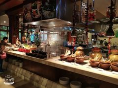 自助取餐区-西双版纳洲际度假酒店-海鲜傣味烧烤·侬香全日制餐厅