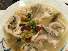 -骏莱海鲜鱼港(五角场店)