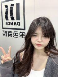 -单色舞蹈