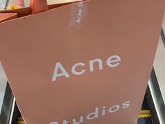 -Acne Studios(芮欧百货店)