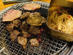 -草家酱蟹炭火烤肉店(珲春南路一店)