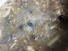 -东巴谷野生菌火锅餐厅