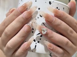 -爱纶美·美甲美睫半永久