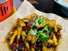 -依呀呀ktv烧烤小串(中山西路店)
