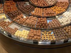 -Laderach 莱德拉(上海环贸iapm店)