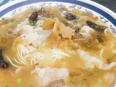-鸿兴面馆馄饨小笼(稻香店)