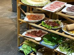 -有一锅·野生菌黑山羊腊排骨火锅(古城北门店)