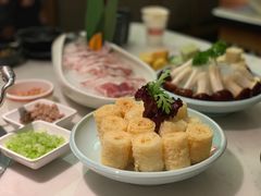 -左庭右院鲜牛肉火锅(浦江欢乐颂店)