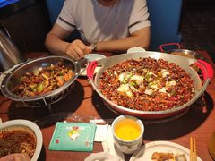 -川人百味·水煮活鱼(赛罕万达店)