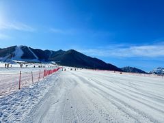 -丝绸之路山地度假区滑雪场