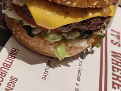 -The Habit Burger Grill 哈比特汉堡(爱琴海店)