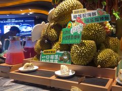-雍容荟帝王蟹活龙虾展台自助(IFS黑金店)