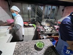 -正宗杨记普洱酸醋米线(总店)