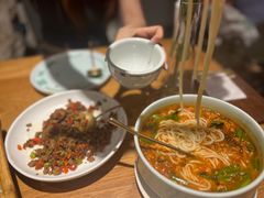 -一坐一忘云南菜(嘉里中心店)