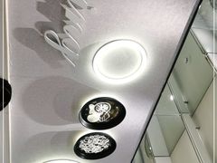 -必胜客(证大大拇指店)