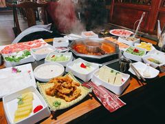 -陆派巴倒烫火锅(城东店)