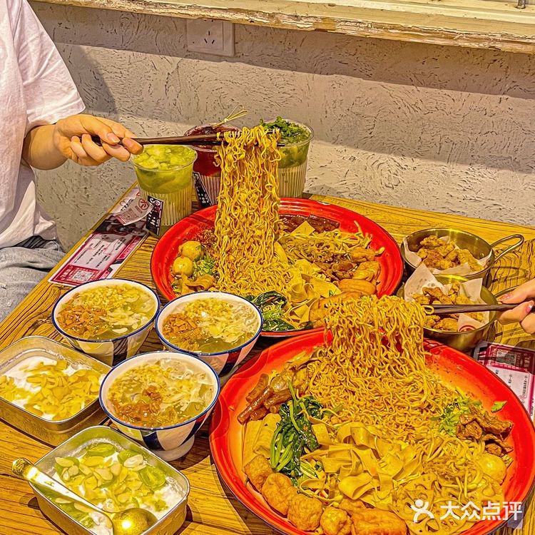 杭州zuì好吃麻辣拌!一口沦陷…