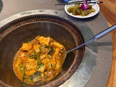 -山河屯铁锅炖·非遗东北菜(南山店)