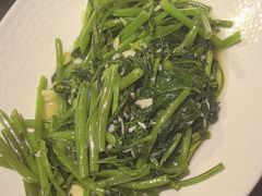 -五谷丰登农家院·地道胶东菜·海鲜烧烤(威海店)