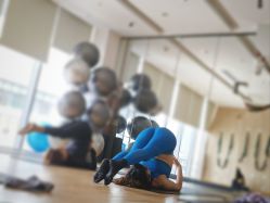 -亦美瑜伽·普拉提