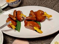 多汁脆皮乳鸽-Yan Ting 宴庭中餐厅(上海静安瑞吉酒店)