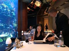 -迪拜帆船酒店海底餐厅