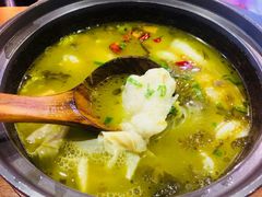 -周鱼小馆石锅酸菜鱼(活力汇店)