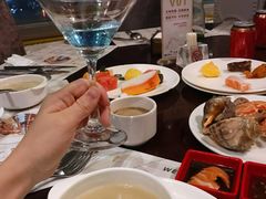 -荣誉国际酒店-云顶旋转餐厅