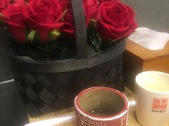 -愉肴麻辣香锅(中山路店)