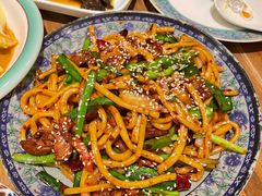 攒劲的干煸炒面-清真·玛丽亚新疆菜主题餐厅(浙江中路店)