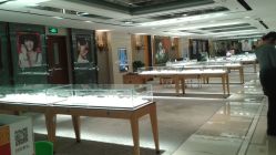 -北京七彩云南翡翠珠宝旗舰店(月坛店)