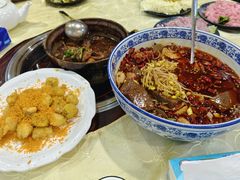 -渝君重庆火锅(嘉宾路店)