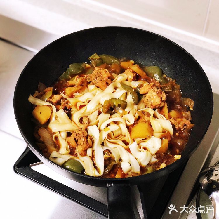 大盘鸡和宽面才是绝配