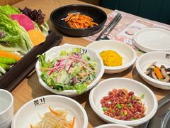 餐前小菜-本家韩国烤肉(青岛万象城店)