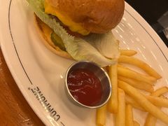 幻师炸鸡汉堡-COMMUNE幻师(创意园店)