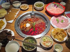 -城墙拐拐火锅(三峡广场黑金冠店)
