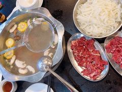 -牛一煲美食(江高店)