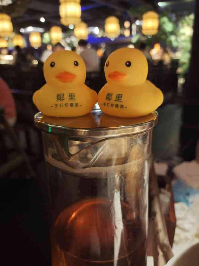 绿茶餐厅(塘朗城店)-"[环境]古香古色,一进去就感觉不错,烟雾.