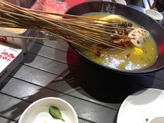 -龙巢盱眙龙虾·牛蛙·烧烤宵夜(八卦岭店)