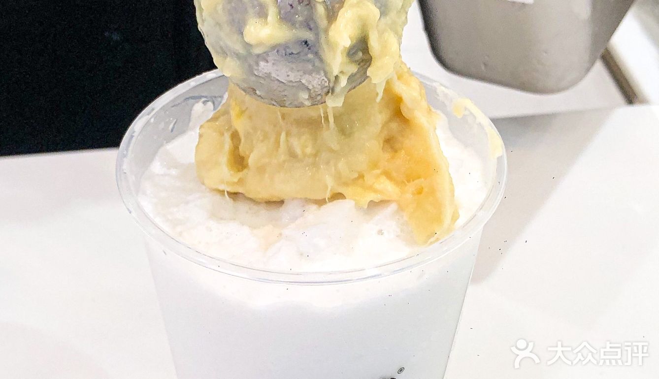 满满两勺报恩榴莲‼️快拉上姐妹一起去喝